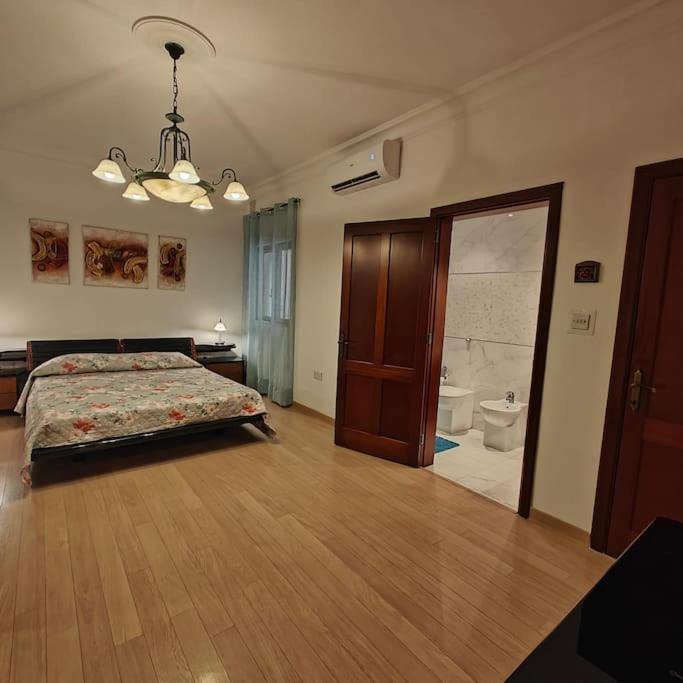 Spacious 4-bedroom Apartment *